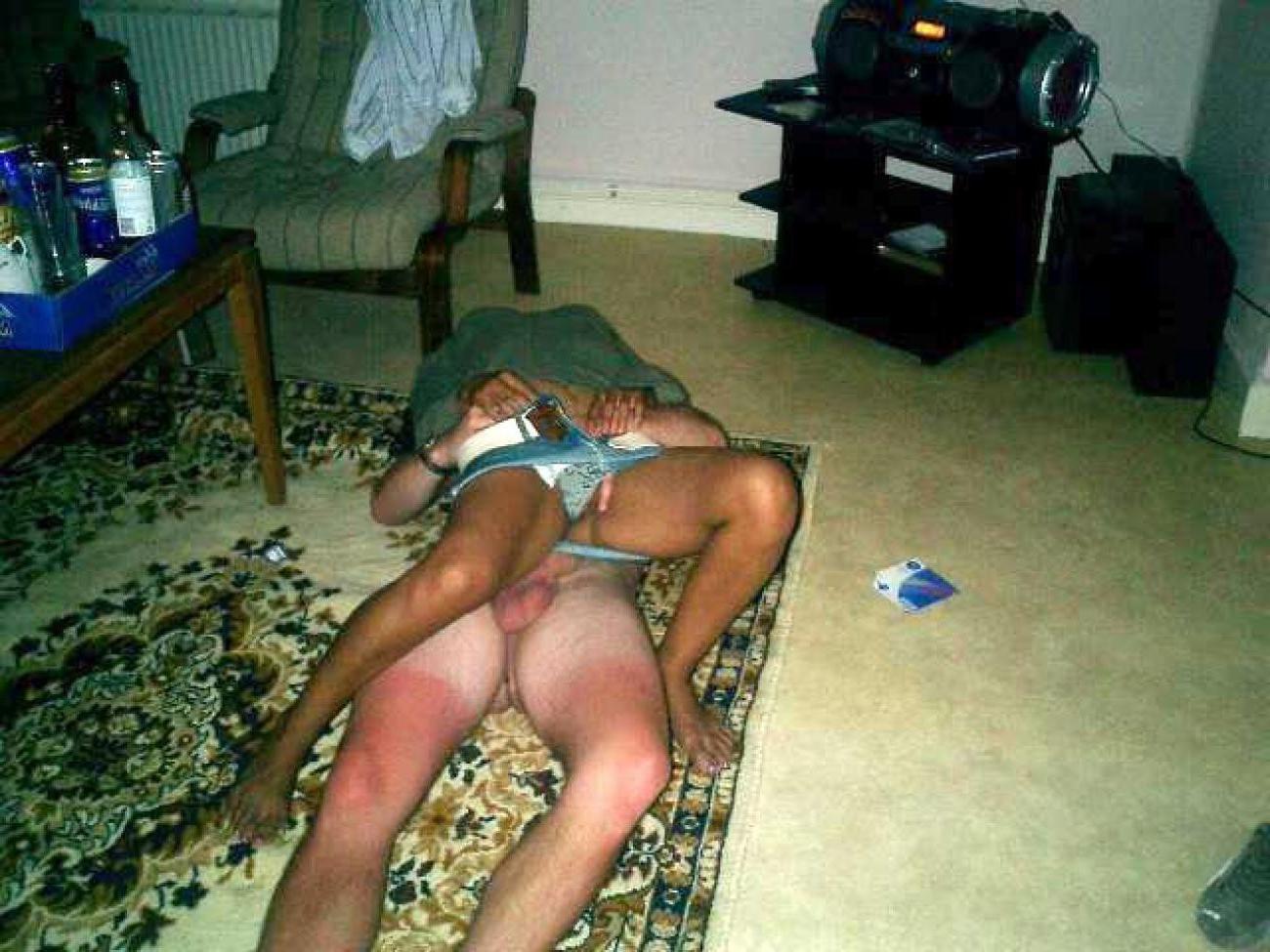 15P Pictures of super drunk party chicks