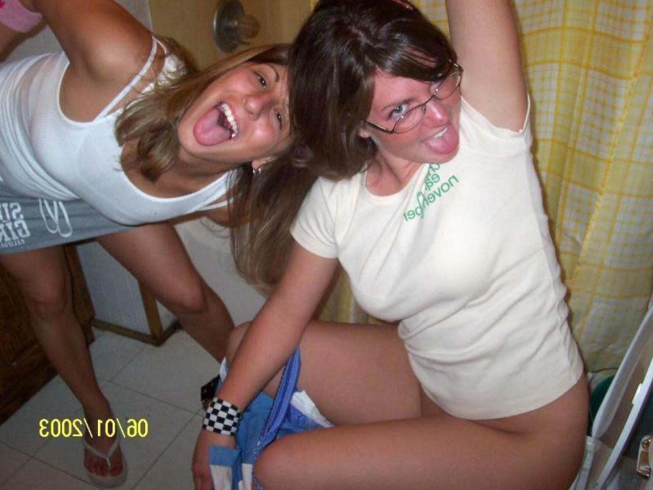 15P More hot and drunk party sluts pissing
