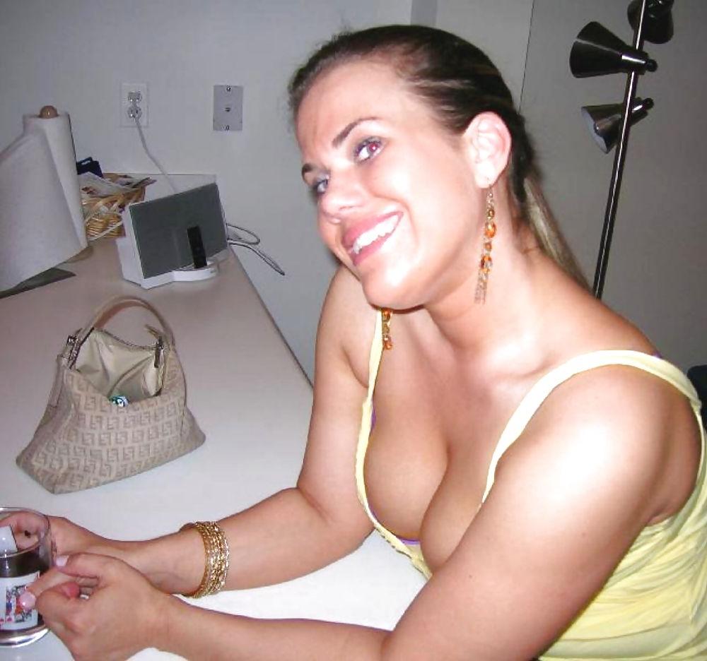 25P Downblouse