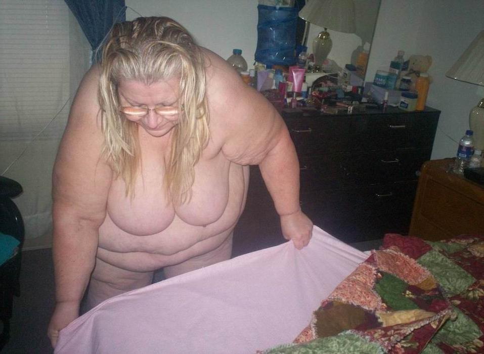 18P fat busty amateur granny gets fucked at home
