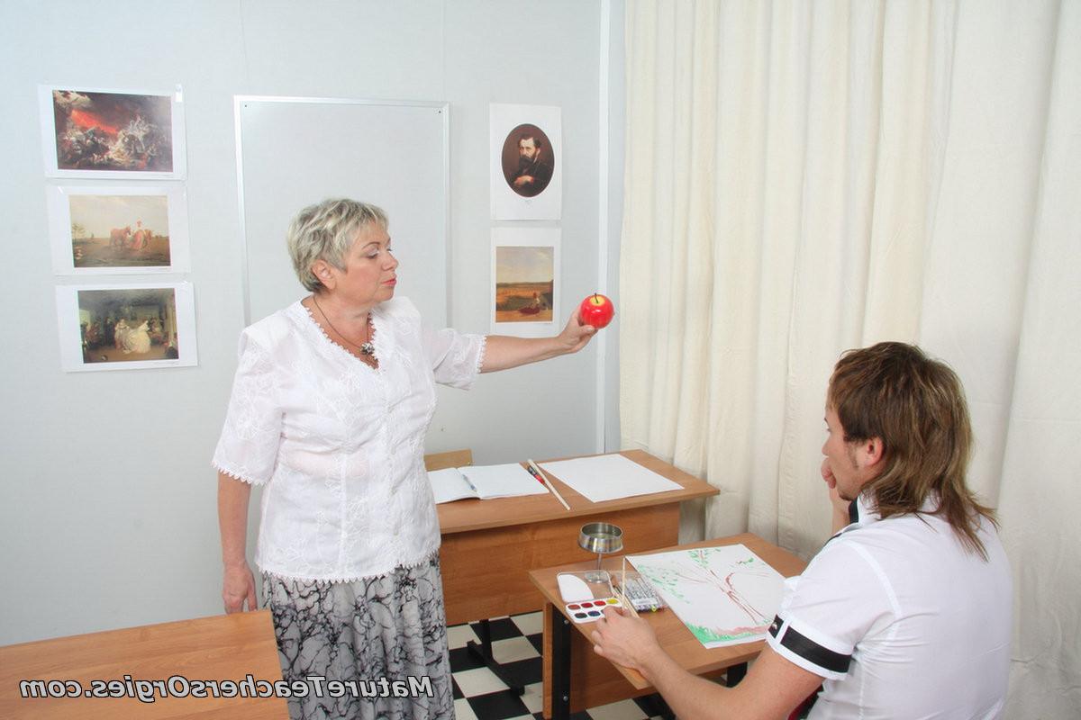16P Granny busty older teacher suck big penis young guy