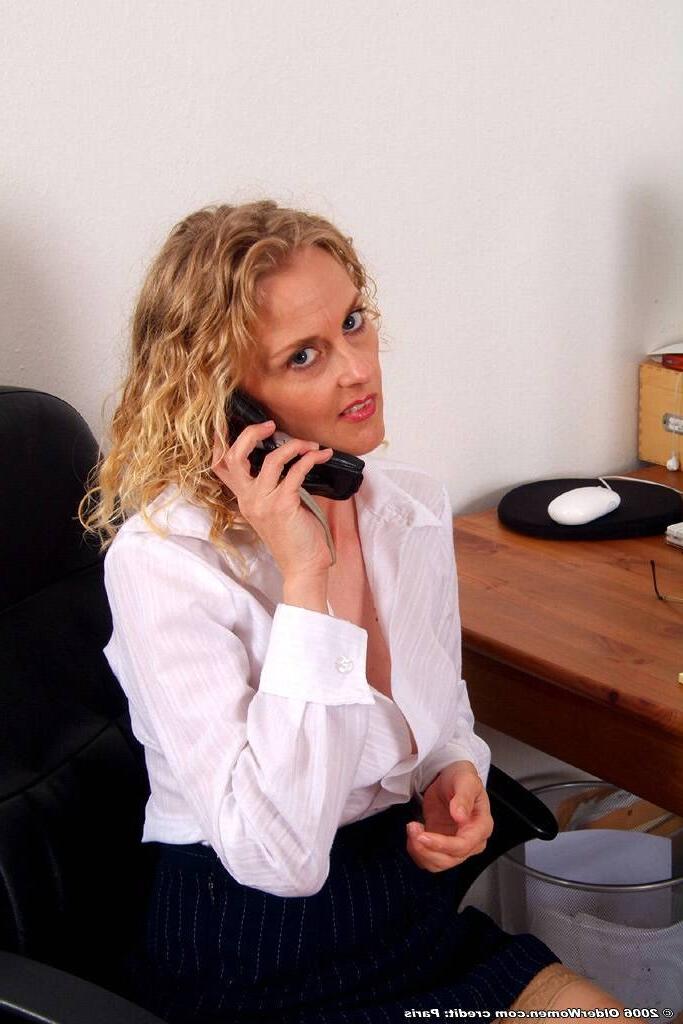 15P Mature secretary spreads wide on desk!