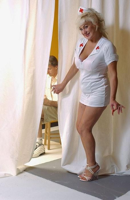 16P Horny mature nurse helps a guy blowing his load