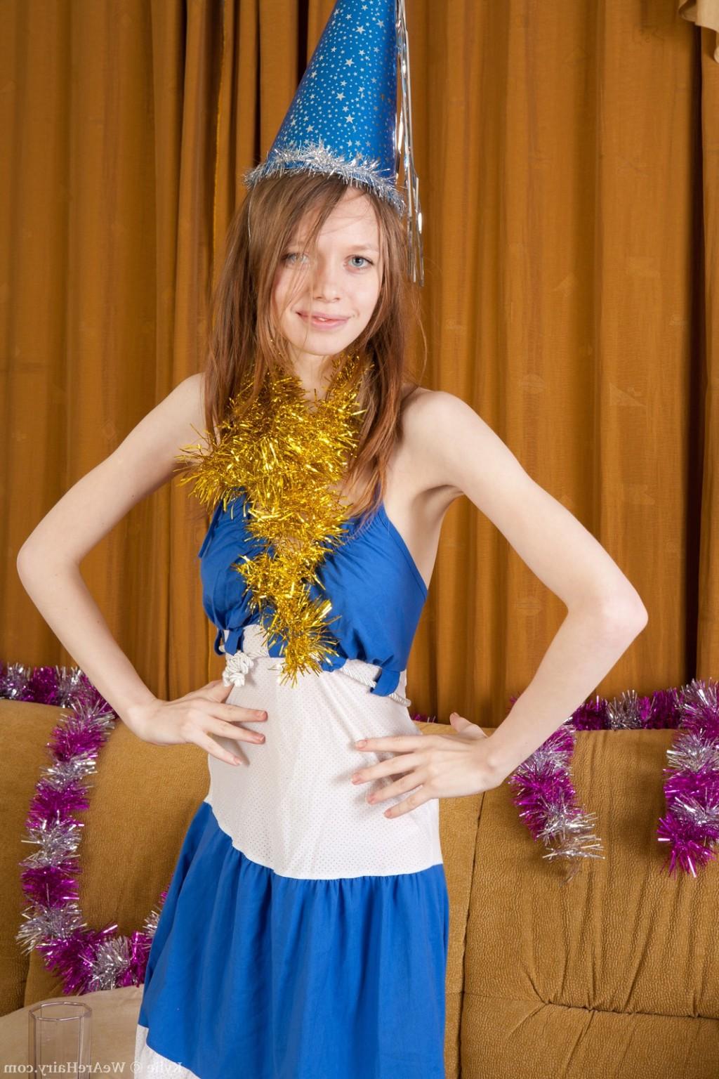 16P Hairy Kylie celebrates the new year alone