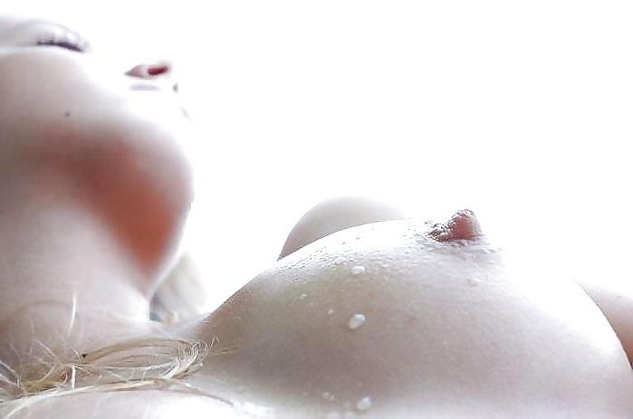 25P XHam tits I'd love to rub my pussy on and then lick clean