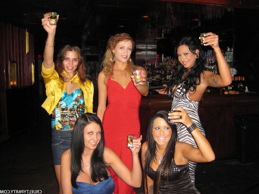 16P Ashdon James and her sluts love to party hard