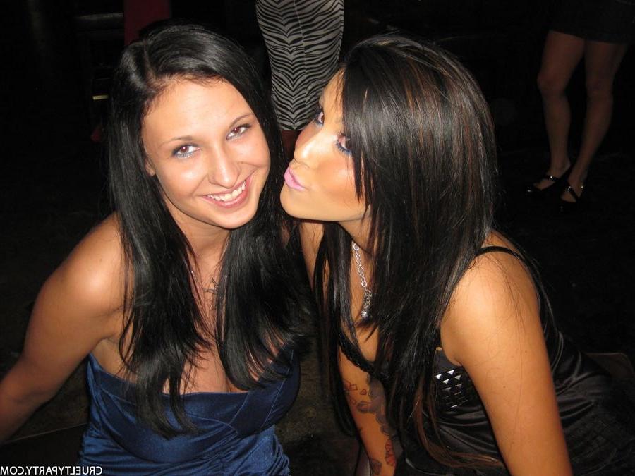 16P Ashdon James and her sluts love to party hard