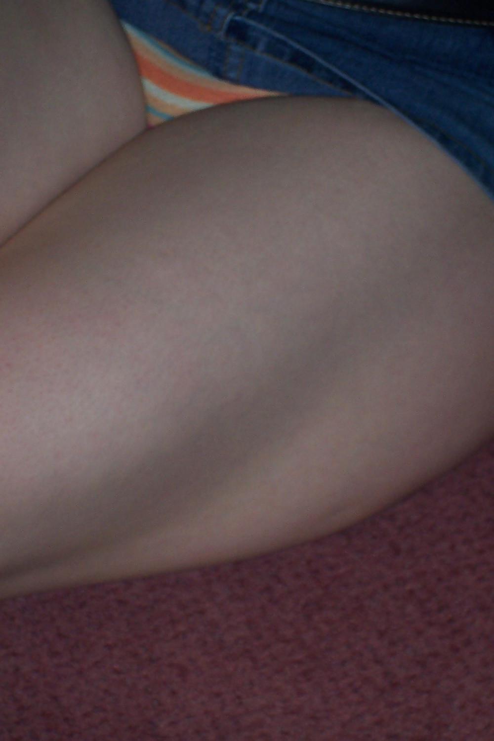 22P SMALL BREASTS LESBIANS