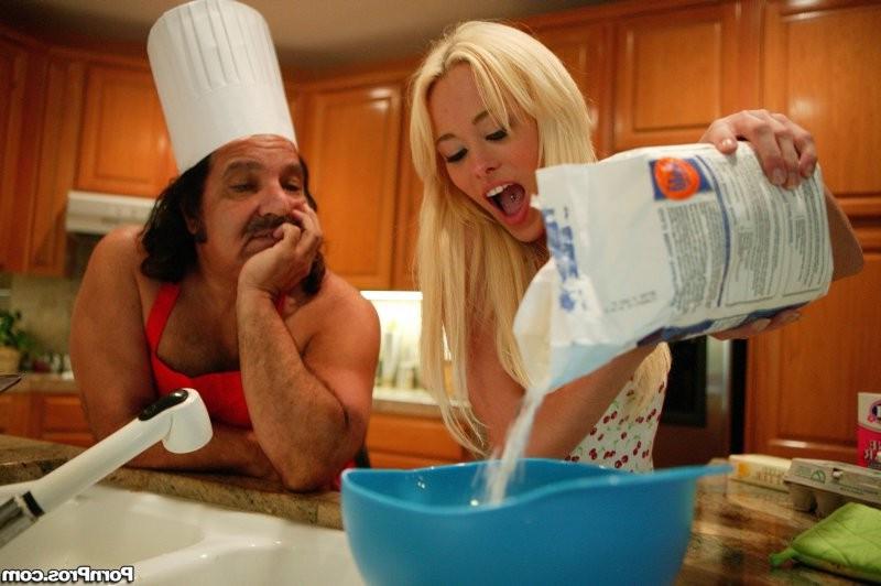 16P Gorgeous teen Rebecca Blue fucks horny senior citizen Ron Jeremy