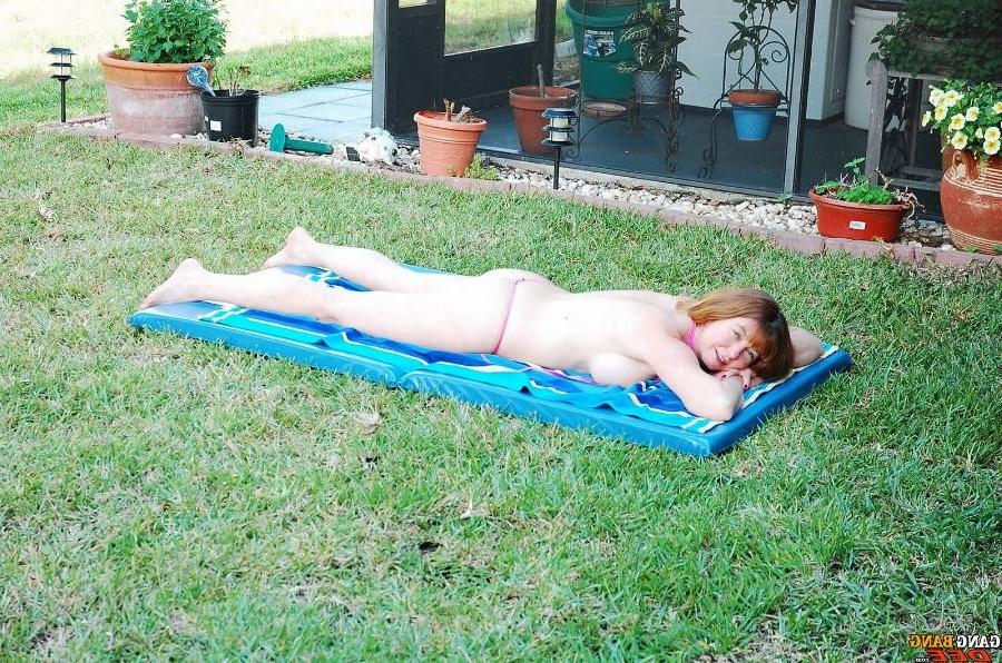15P Swinger wife Dee fucks a guy in the garden