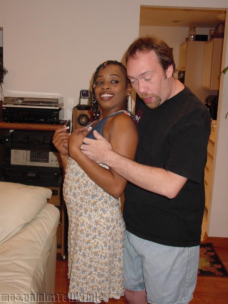 20P Ebony wife taking care the ivory cock on her slut training