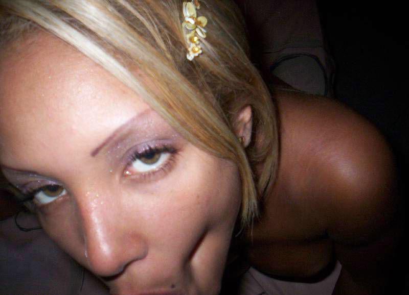 20P Busty amateur girlfriend sucking cock