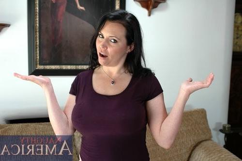 15P Desperate Housewife Needs To Be Filled with Huge Dick!~