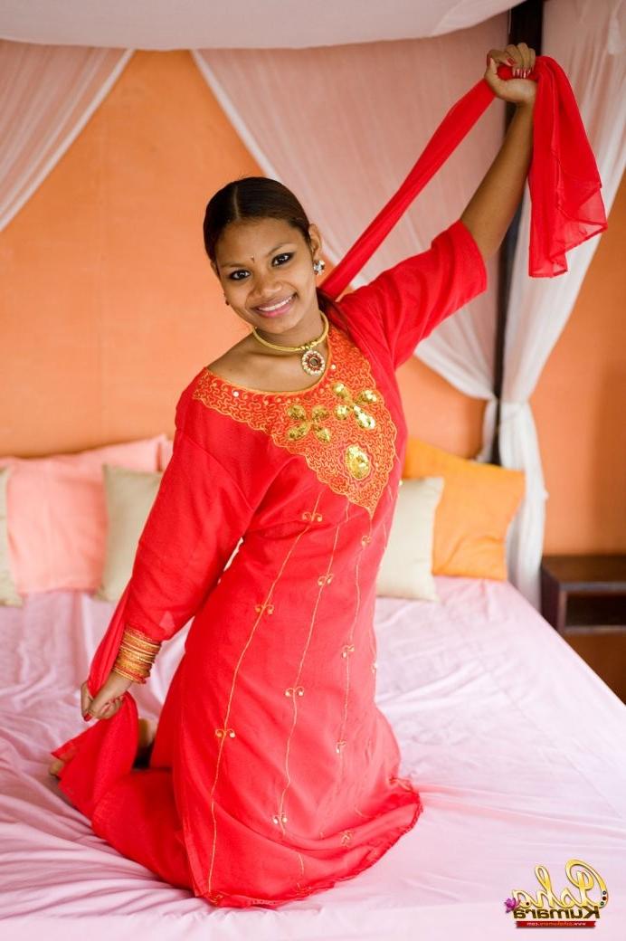 15P sexy indian desi exposing her tight pink pussy