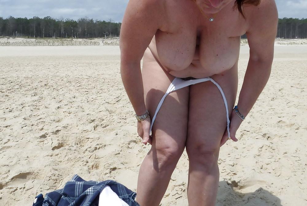 25P Mature on beach  