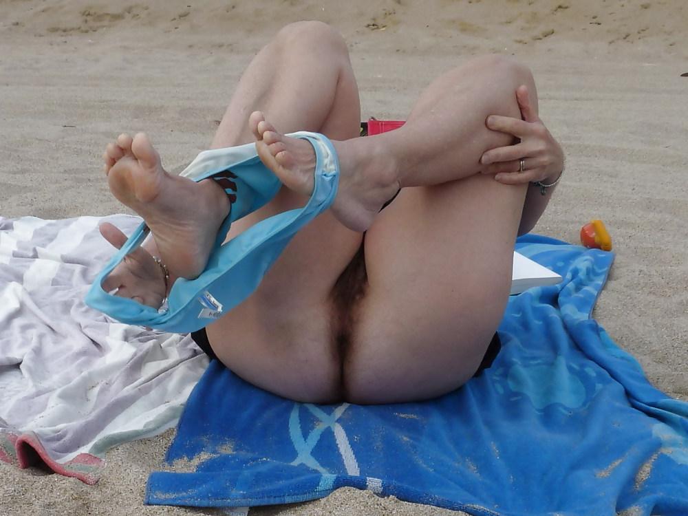 25P Mature on beach  