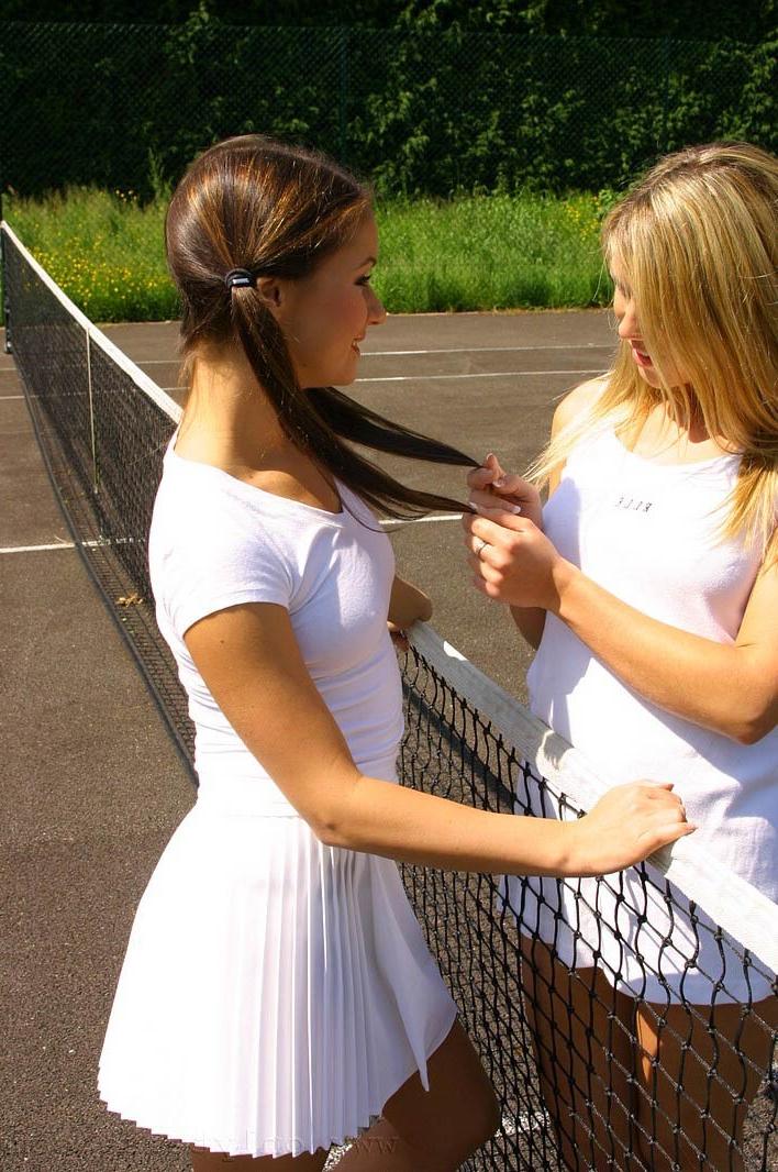 16P Two tennis girls strip