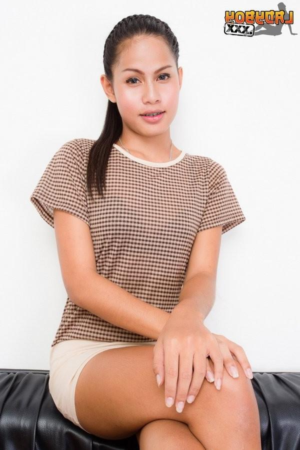 16P Stunning Blue Eyed Asian Ladyboy Gets Her Cock Hard