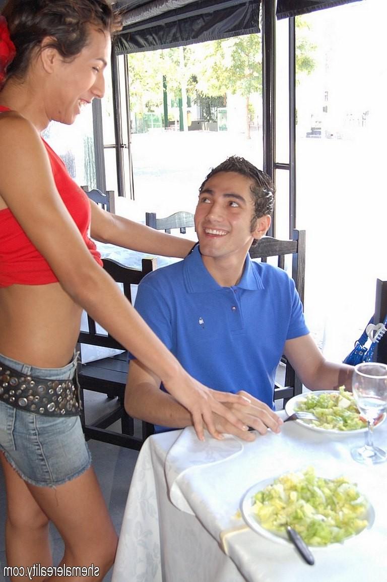 12P Guy doesn\'t mind jumping on tranny\'s sticking cock