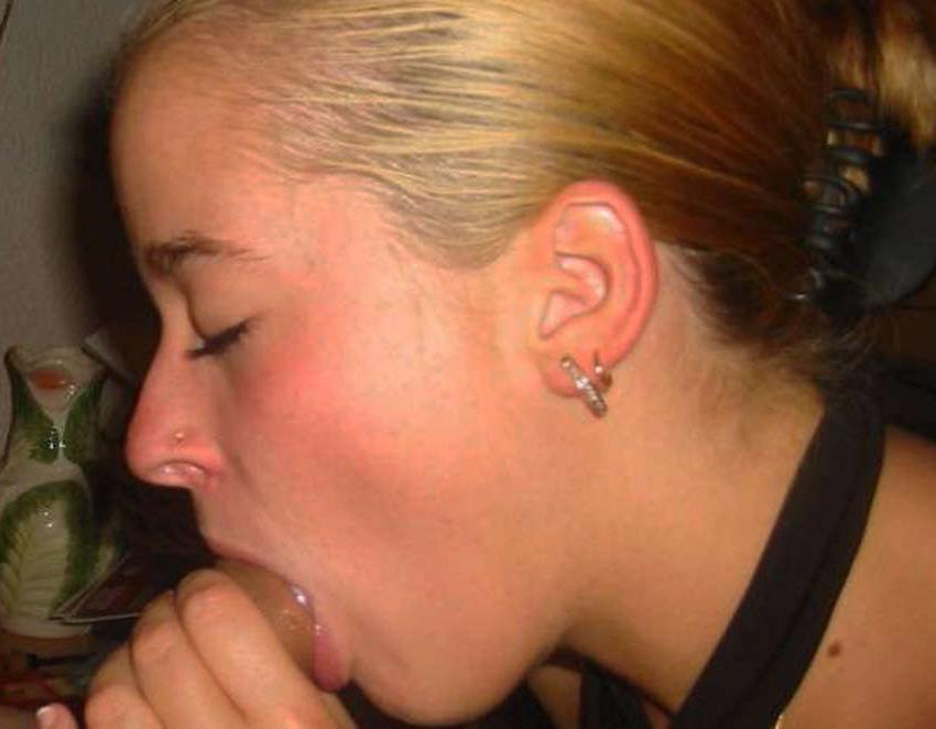 16P Picture set of kinky dick-sucking sluts
