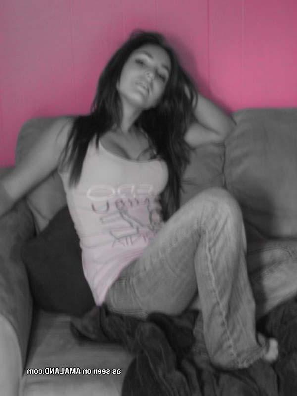 15P Picture compilation of a petite Latina cutie's selpics