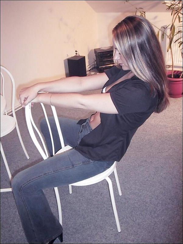 25P Beautiful woman posing