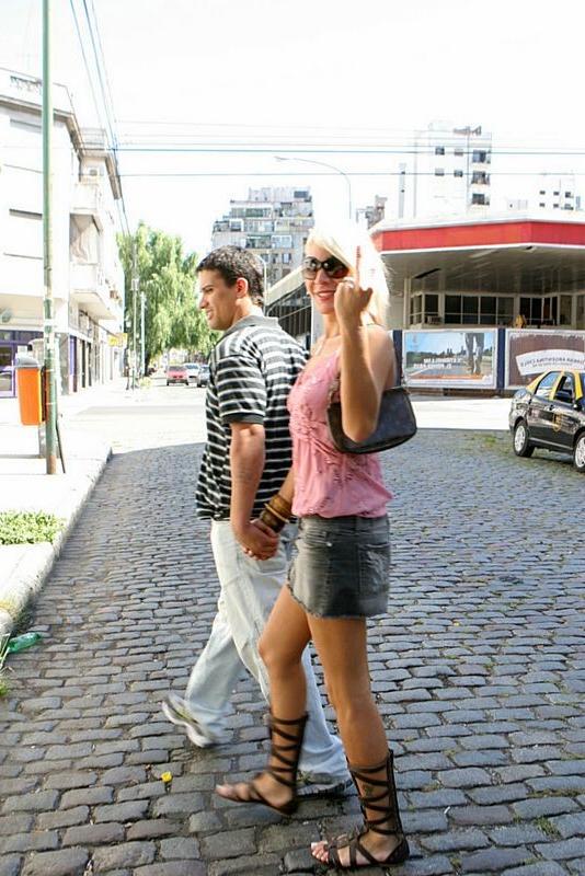 15P Guy hires latina tranny off the street for quickie