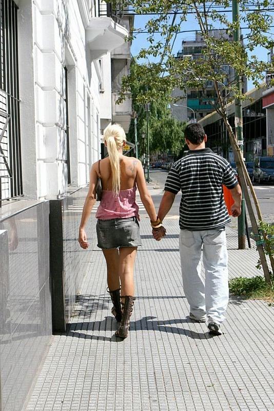 15P Guy hires latina tranny off the street for quickie