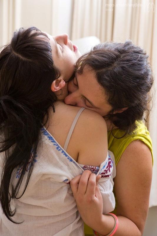 15P Brunette girls get naked and lick hairy pussies
