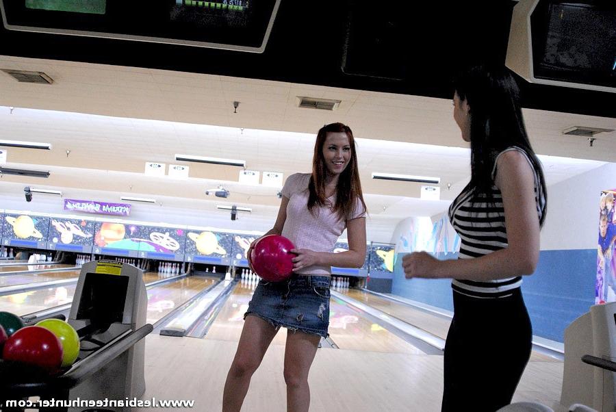 18P Redhead lesbian teen shows off her big tits to this amorous girl hunter