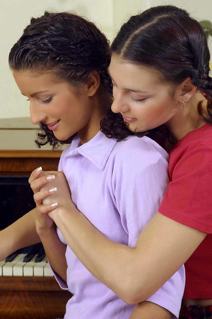 16P Lesbian teen licking her girlfriends sweet wet pussy