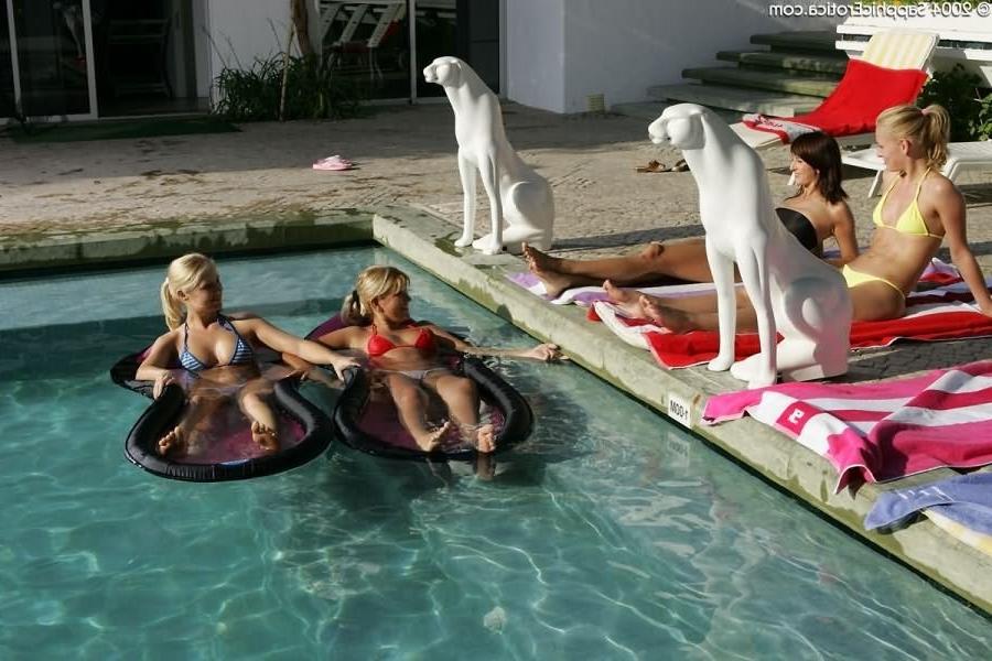 18P Amateur sexy foursomes sizzling poolside lesbian orgy action