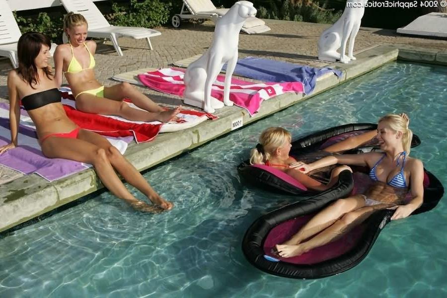 18P Amateur sexy foursomes sizzling poolside lesbian orgy action
