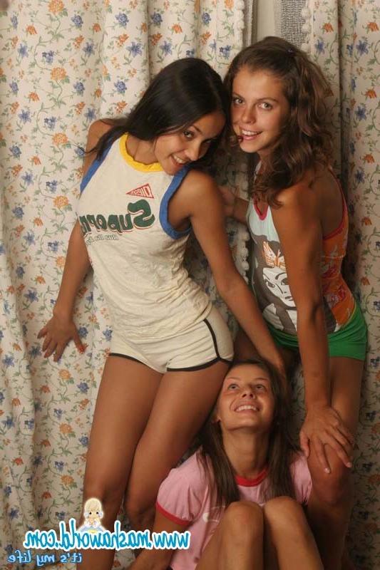 15P Teen lesbian trio playing