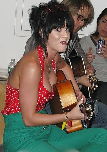 13P Beautiful woman-celeb