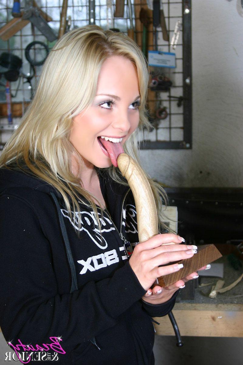 14P Blonde beauty fucking her old and horny handyman