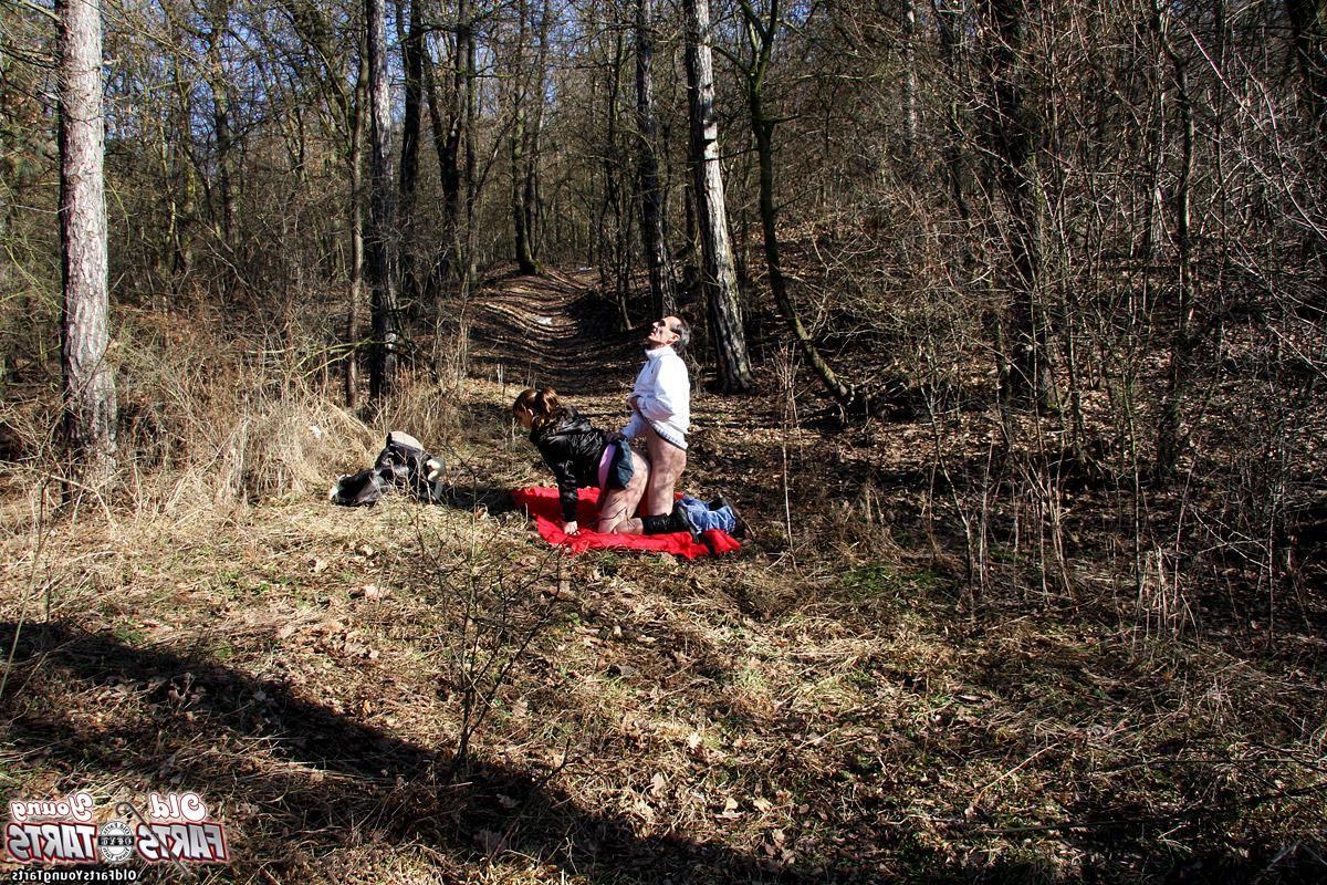 12P Horny girl fucking a really old guy in the forest hardcore