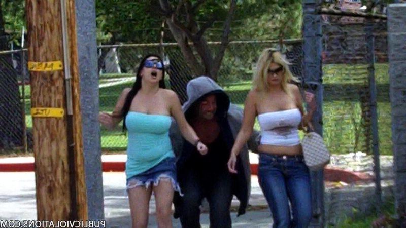 12P Gorgeous unintentionally flashers with big tits