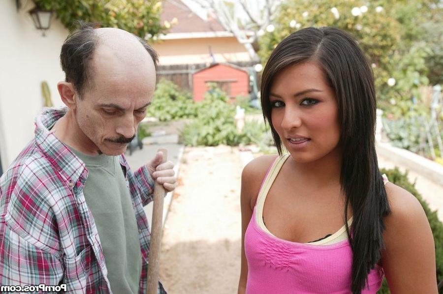 16P Lexi Diamond has a heart and pussy for old folks