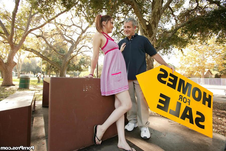 16P Young hottie fooling around with an old geezer in the park