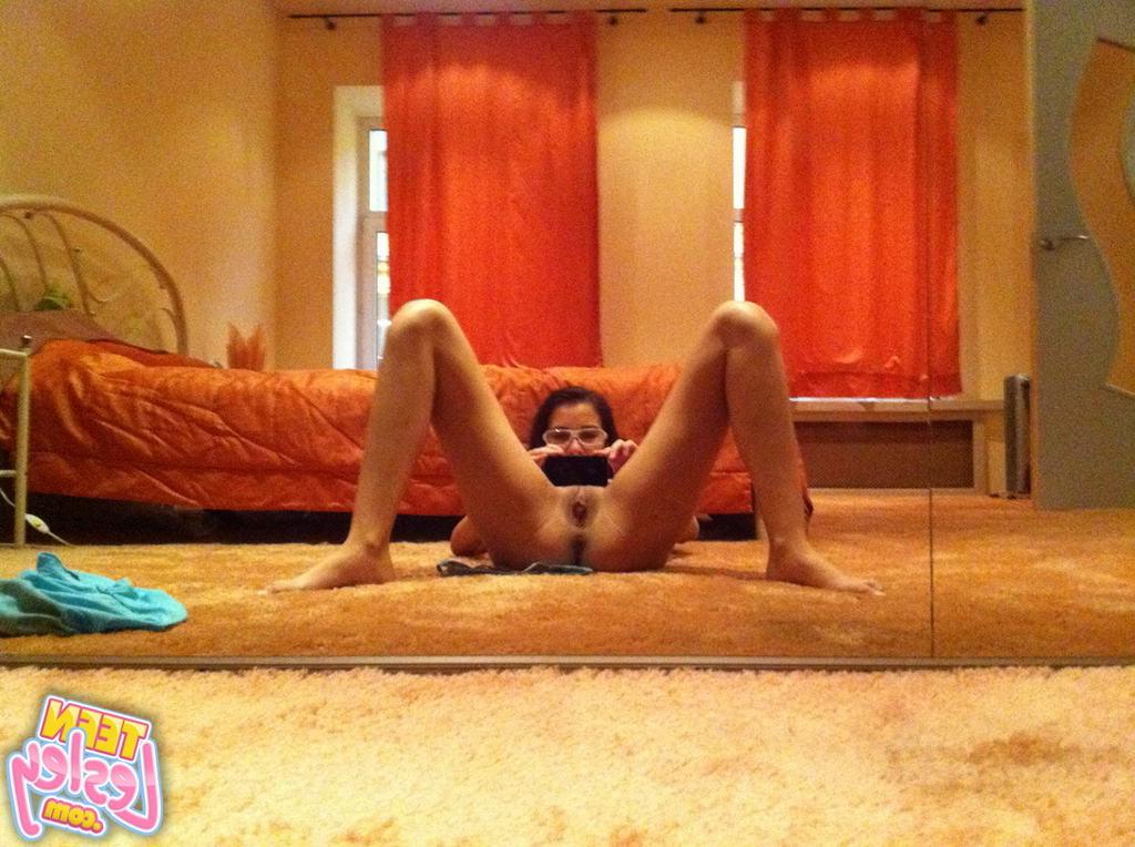 15P Self shot 18 year old spreads pussy and masturbates in glasses