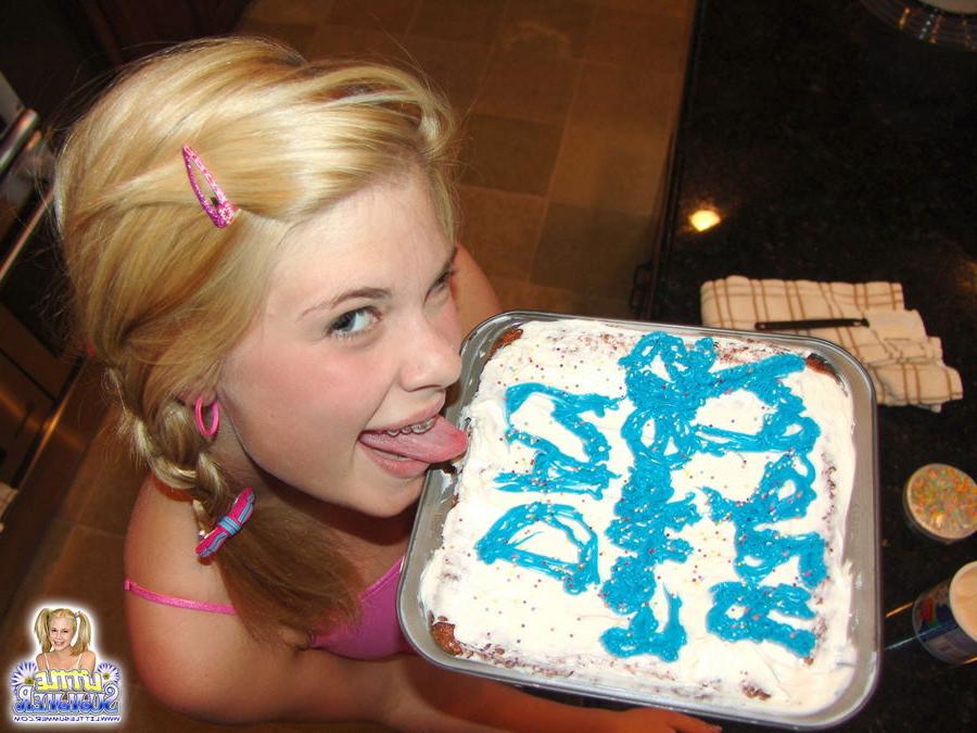 15P Naked eighteen year old gets messy baking a cake