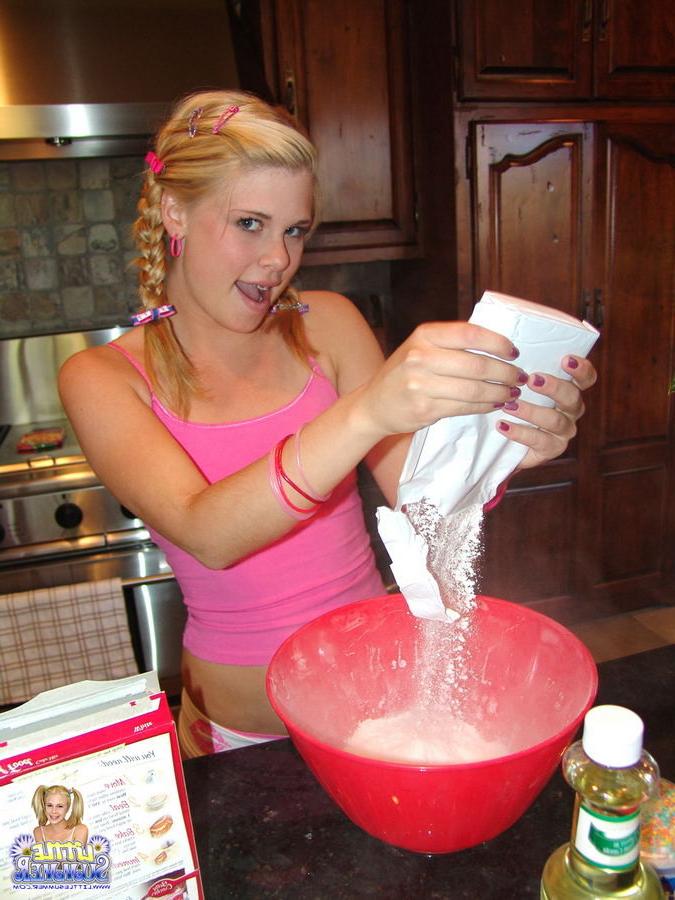 15P Naked eighteen year old gets messy baking a cake