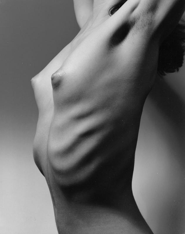 14P very skinny amateur girls posing nude for food