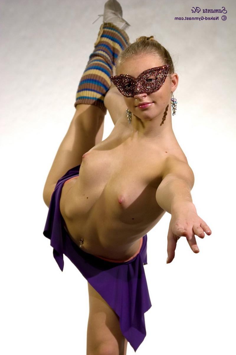 20P Flexible nude teen amateur dances