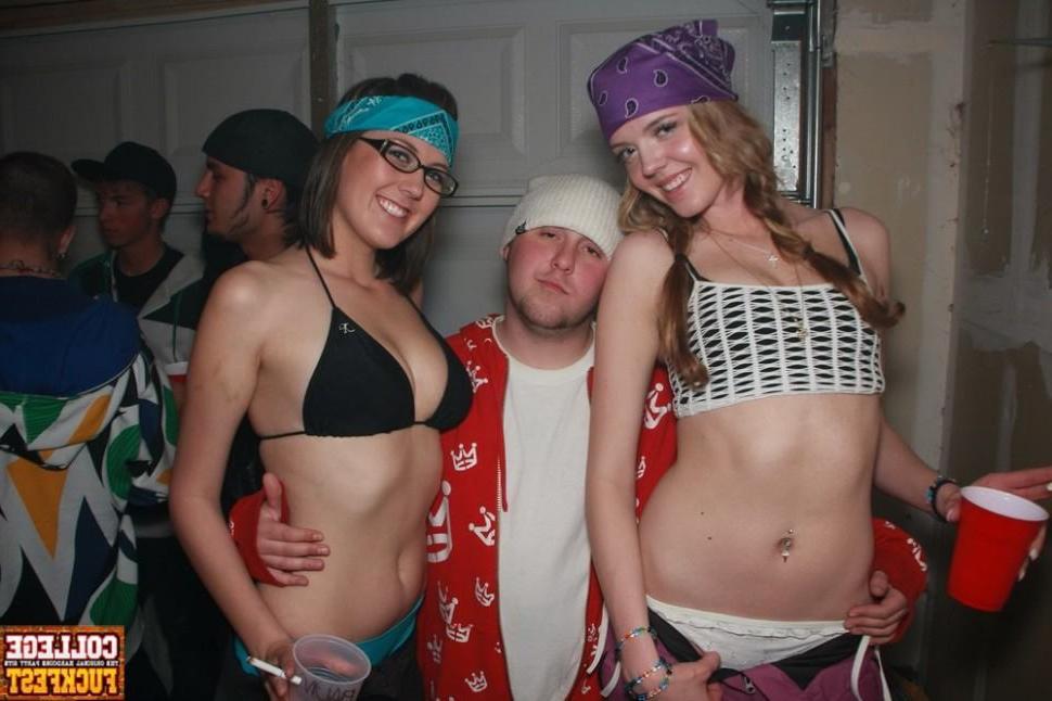 15P Real college students suck n fuck in homemade pix