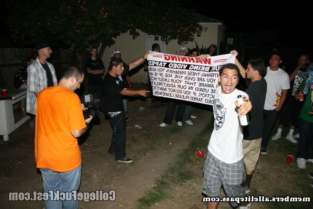 15P Drunk and horny college students party and bang in homemade pix