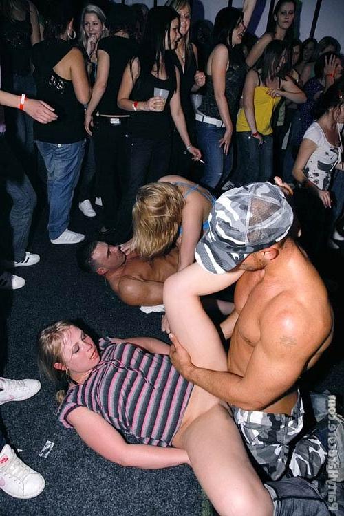 16P Hot babes fucking at hardcore party