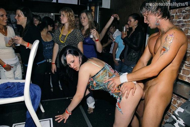 16P Hot babes fucking at hardcore party
