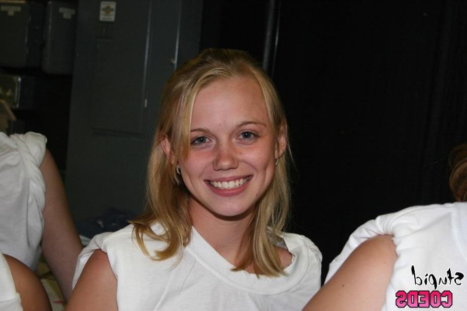 16P Drunk teens show their perky young tits in wet t-shirt contest